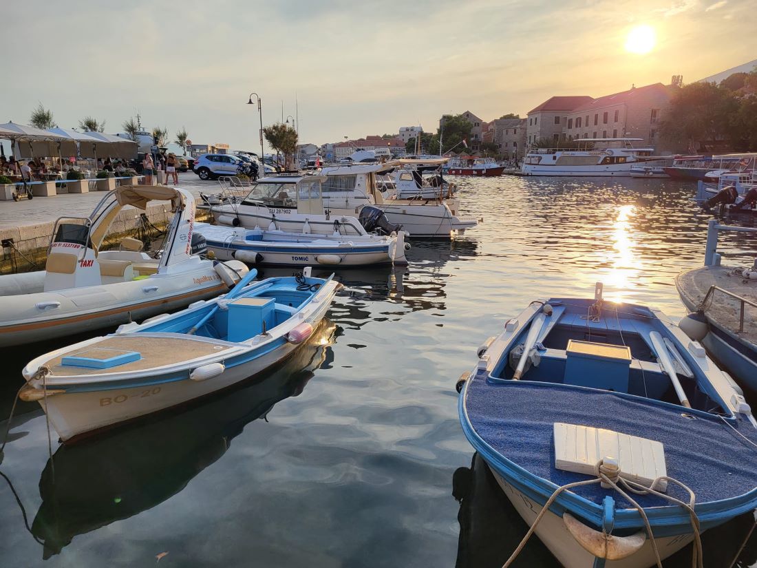 Bol przed zachodem słońca